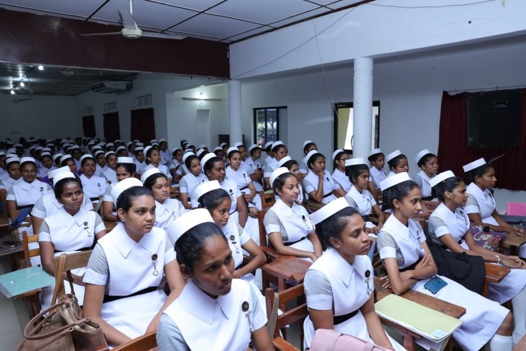 268 தாதிய உத்தியோகத்தர்களும் நியமனம் பெற்று வந்துள்ளார்கள் .