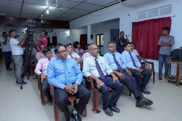 நேற்றைய தினம் எமது வைத்தியசாலைக்கு சுகாதார அமைச்சர் நளிந்த ஜயதிஸ்ஸ வருகைதந்தார்