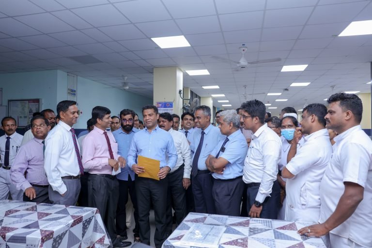 நேற்றைய தினம் எமது வைத்தியசாலைக்கு சுகாதார அமைச்சர் நளிந்த ஜயதிஸ்ஸ வருகைதந்தார்