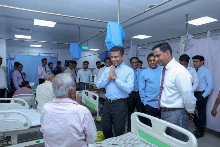 நேற்றைய தினம் எமது வைத்தியசாலைக்கு சுகாதார அமைச்சர் நளிந்த ஜயதிஸ்ஸ வருகைதந்தார்